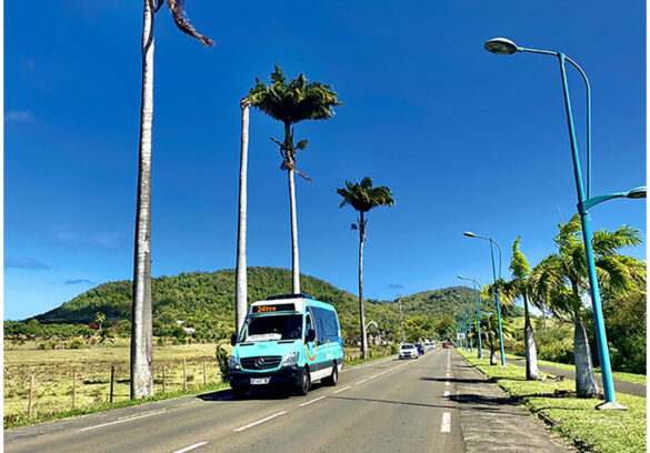 Véhicule de SubLib Martinique Transport