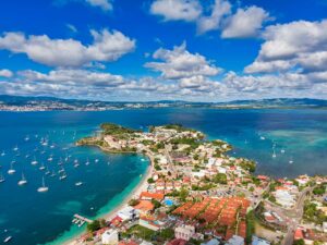 Vue de la pointe du Bout aux trois-ilets, en drone